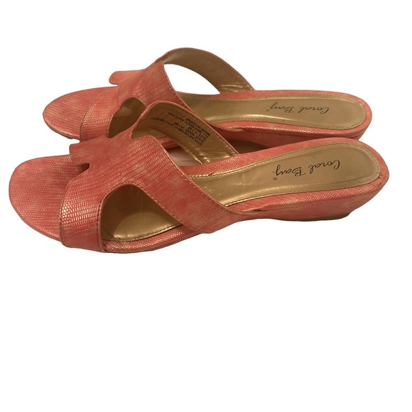 Coral Bay Wedge Shoe Size 7 1/2 Medium - Picture 3 of 6